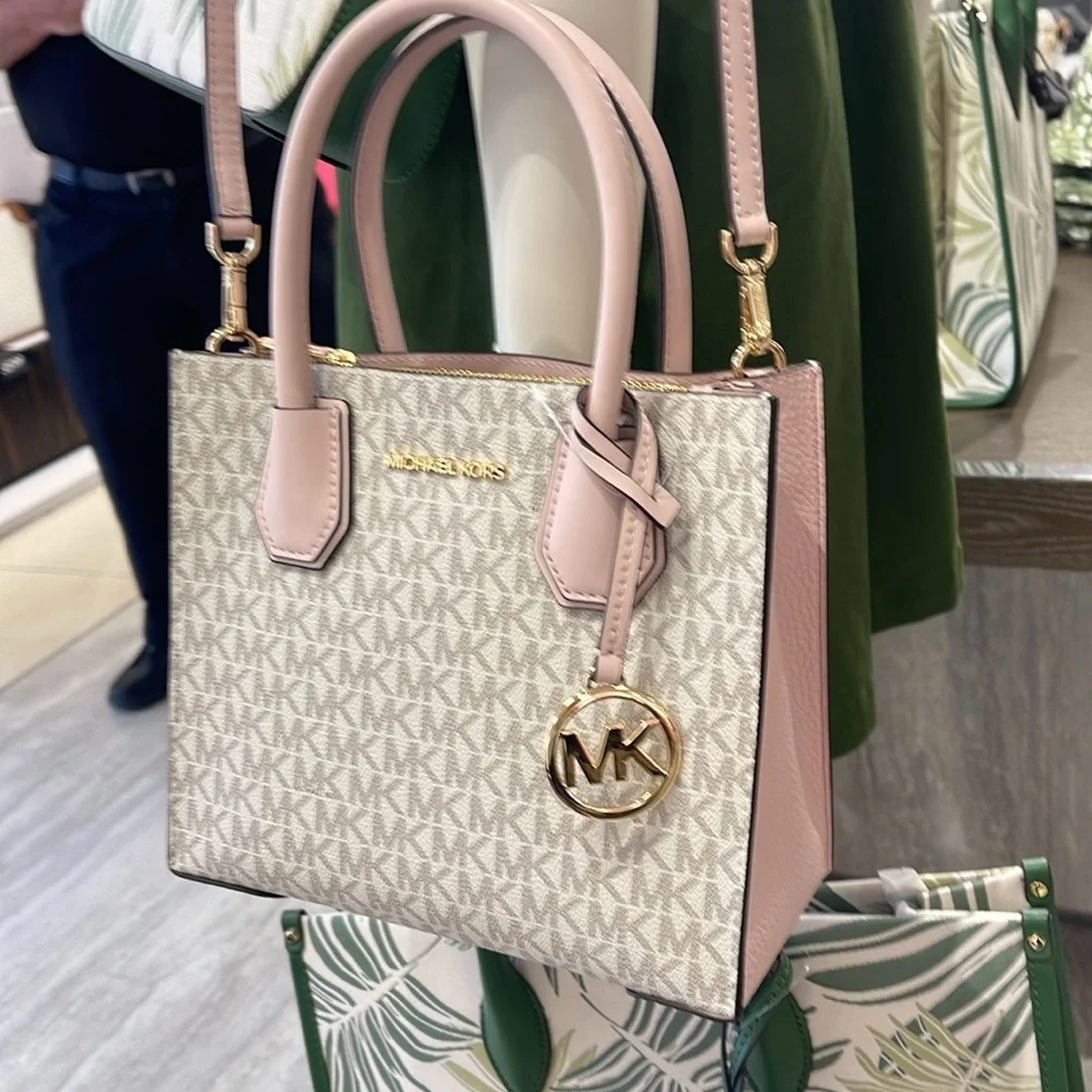 MICHAEL KORS Mercer Medium Signature Logo Accordion Crossbody Messenger Satchel